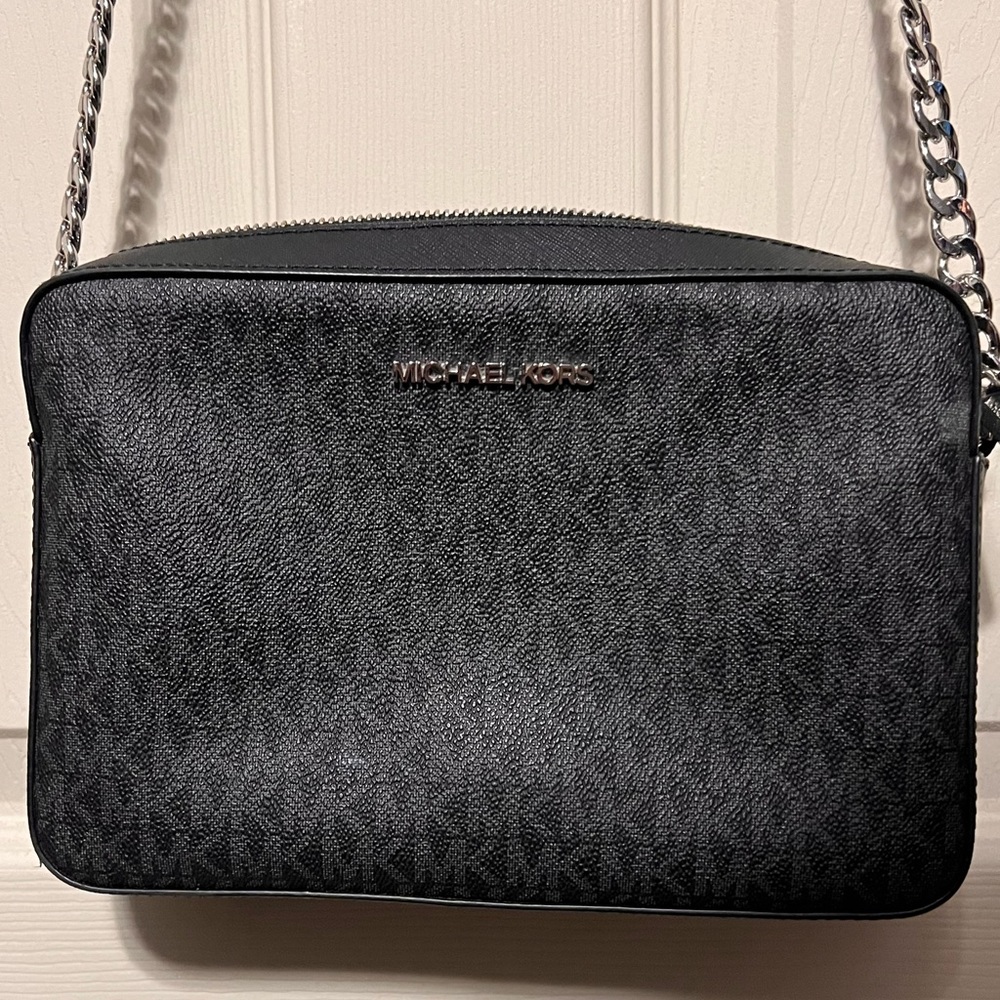Michael Kors Jet Set Large Printed Logo Crossbody Bag